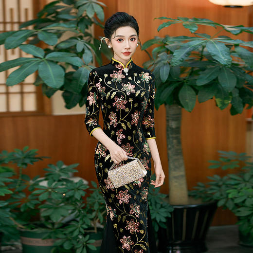 QCYJ 191--黑色旗袍大气上档次亮片鱼尾裙 商品图0