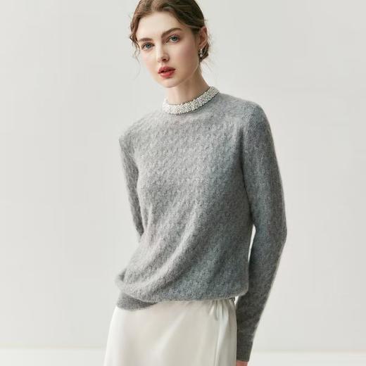 「高货qj」全新升级【铂金会员477/天猫639/差价162】(02333)洛诗琳气质镶钻珍珠领羊绒衫2025秋冬圆领减龄提花毛衣 商品图3