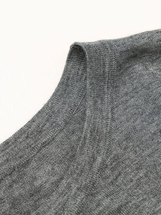 秋冬季新款灰色圆领长袖 T 恤女撞色袖口设计感小众宽松显瘦内搭上衣 商品图2