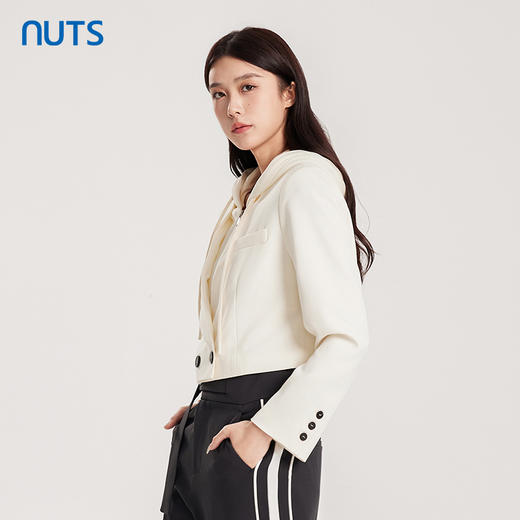 NUTS商场同款春秋季白色简约设计感百搭连帽短外套女413042335 商品图1