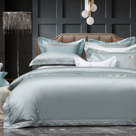 多喜爱 100S全棉云锦缎床上用品四件套乔莉蔻/澳海澜庭/雨棠酌春/茉色香绮/玉叶金枝/云琛/知澜/朵芙拉/时光幻想hl【双股长绒棉】【高支高密】【珠花重绣】【轻奢礼盒】 商品图13