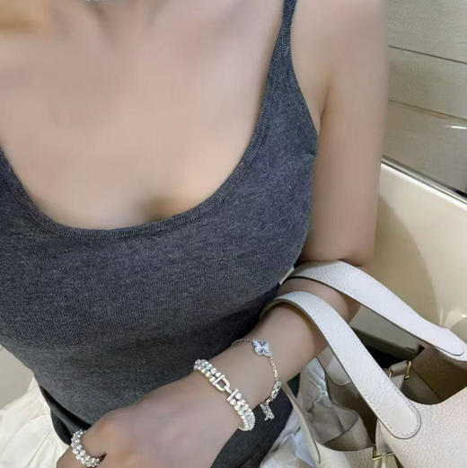 双排手链，ji光正圆，4-5mm，巨好的品质。很之前卖过的299戒指可以配套呦。 商品图2