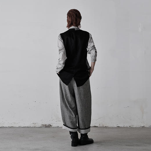 不裁 云尽秋·松石印花不对称马甲 商品图2