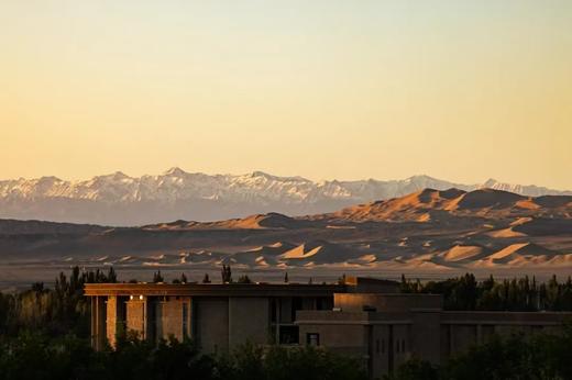 早鸟立减1000！圣诞寒假 【冬游敦煌】1家1辆SUV探秘河西，动车穿越戈壁沙漠，直达酒泉，打卡莫高窟、鸣沙山等8大IP，沉浸丝路文明… 商品图7