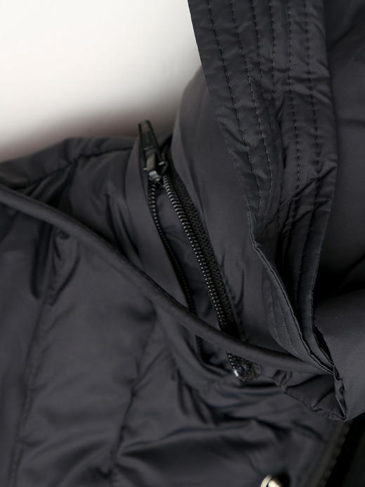 冬季新款黑色连帽羽绒服女中长款宽松保暖白鸭绒系带收腰过膝外套 商品图3