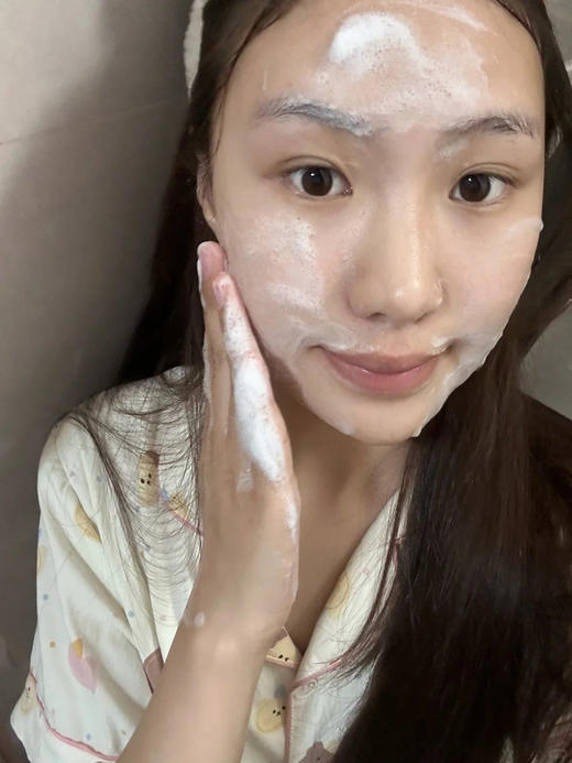 【多妈团购 HBN·臻润安颜云感洁面乳洗面奶】专研三重高浓度氨基酸复配表活，普通的防晒淡妆都能轻松卸干净，三重舒缓植萃：边洗脸边养肤，泡泡超绵密-咸喜仓 商品图13