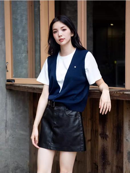 【门店同款】ENJOY秋季“城市与旷野”拼接T针织衫 165197745 商品图0