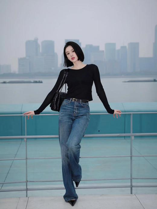 圣罗兰niki 黑链黑标LOGO复古褶皱 牛皮革 流浪包斜挎单肩包 22/28CM小中号双尺寸（ZJ） 商品图12