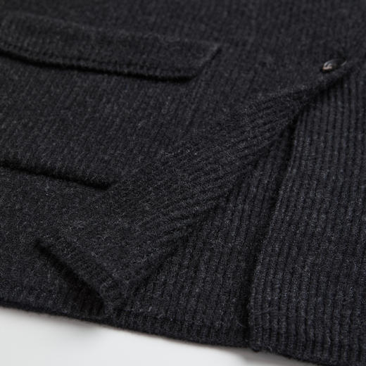 ROMI STUDIO"复古气质"100%羊毛细腻牛角扣毛织外套 RWCAW65759 商品图4