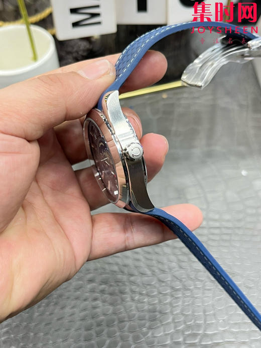 VS欧米茄海马世界时系列 VS海马世界时深海之蓝 蓝海马 海马世界时胶带款 男士腕表 表径43mm 商品图5