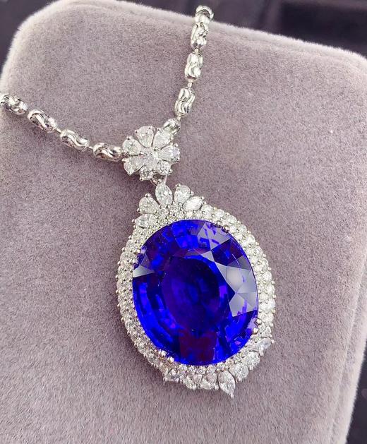 14.35ct 坦桑石吊坠 商品图1