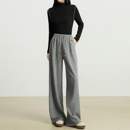 【10/15新品】熙世界【松弛过冬裤】灰色加绒阔腿裤女秋冬加厚休闲运动风休闲裤 商品图2