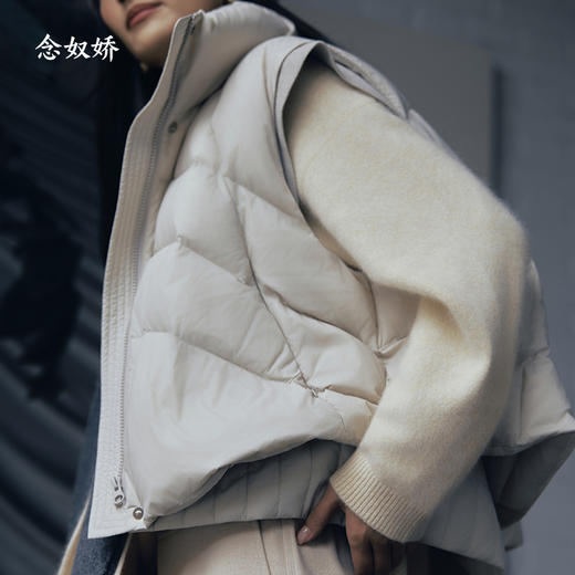 【商场同款】CNO5003 “ 云朵马甲  ” 甄选90白鹅绒轻盈、保暖 假两件层设计 减龄好看 商品图9