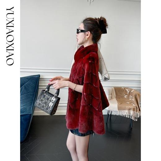 余潇潇【勃艮第贵妇】丹麦水貂定染菱形格纹斗篷廓形立领钩扣皮草 商品图3