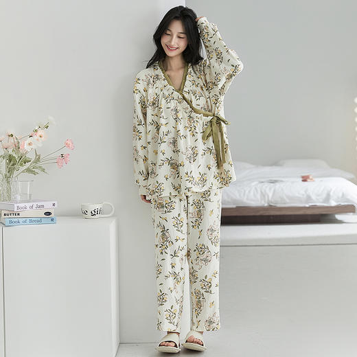 【超模君严选 昕芬儿--新中式和服印花纯棉家居服】天然棉质舒适透气轻盈 亲肤丝滑不跑杯 自带隐形胸垫  防凸点不走光 丝滑软糯触感 宽松版型搭配新中式印花 气质优雅/居家休闲/多款式可选 商品图0