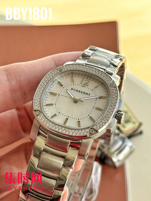 原单巴宝莉BBY1801 女士腕表
机芯：原装进口石英机芯 商品图2