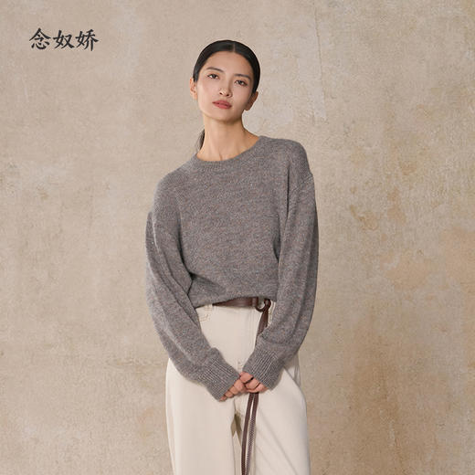 【商场同款】CNK5039 “ 银河毛衫 ”  顺色亮片在灯光下如银河般闪耀 静奢灰色毛衫 商品图4