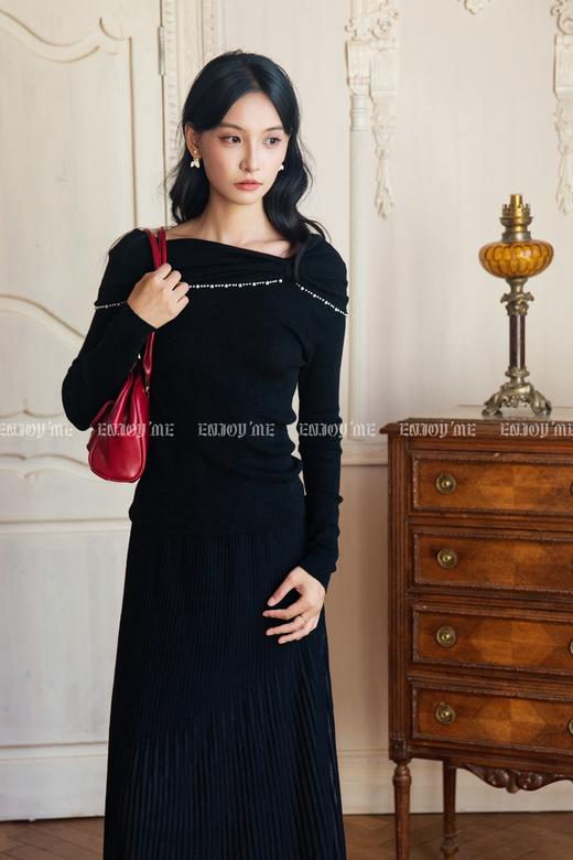 【门店同款】ENJOY冬季“暖冬新奢”珍珠一字肩针织 166893216 商品图2