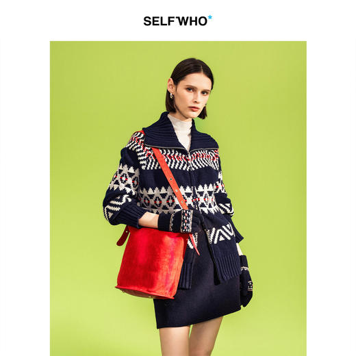 SELFWHO绵羊毛混纺费尔岛翻领毛衣女2025冬季新款几何提花针织衫 商品图3