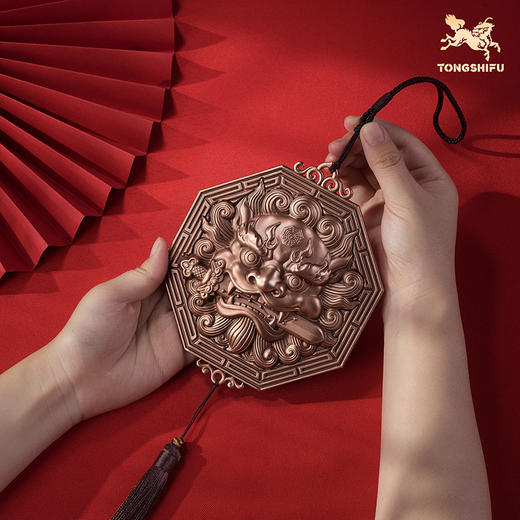 铜师傅《狮咬剑》客厅桌面紫铜挂件 家居装饰工艺品挂饰 商品图4