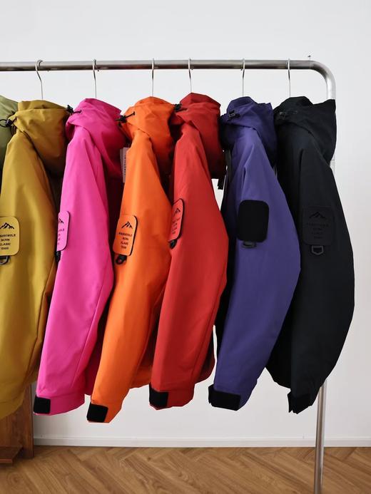 雪山男女同款三合一可拆冲锋衣 商品图1