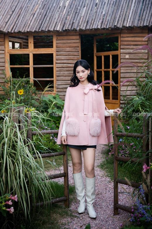 【门店同款】ENJOY冬季“暖冬新奢”毛毛口袋斗篷大衣 166695199 商品图4