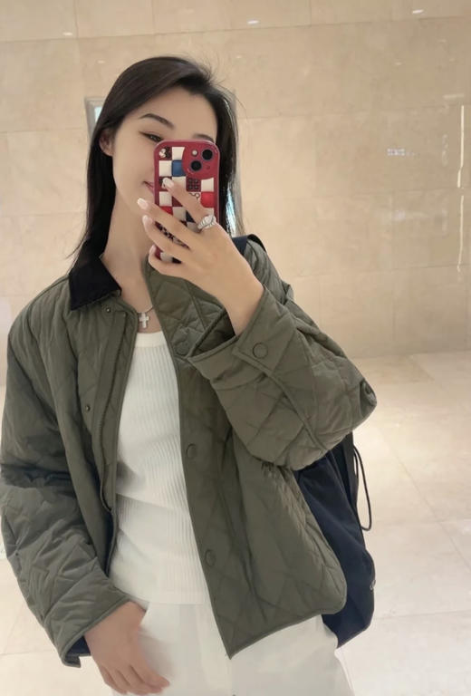 1015-5渠道货 MAX 谷仓风 巴恩风 菱形格衍缝 炒鸡轻盈 短款 廓形 棉服 商品图1