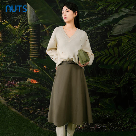 NUTS春秋季新款气质百搭慵懒V领镂空宽松套头针织衫女411052176 商品图1