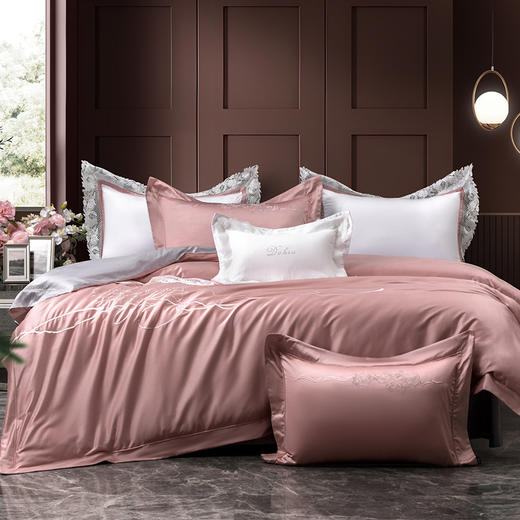 多喜爱 100S全棉云锦缎床上用品四件套乔莉蔻/澳海澜庭/雨棠酌春/茉色香绮/玉叶金枝/云琛/知澜/朵芙拉/时光幻想hl【双股长绒棉】【高支高密】【珠花重绣】【轻奢礼盒】 商品图11