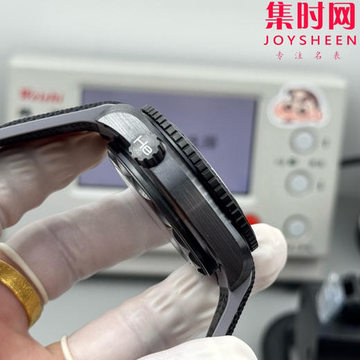 欧米茄OMEGA ZW海马600米系列 海洋宇宙 海马世界时 男士腕表 新“陶瓷壳”海马600米世界时！海马系列海洋宇宙世界时腕表！ 商品图5