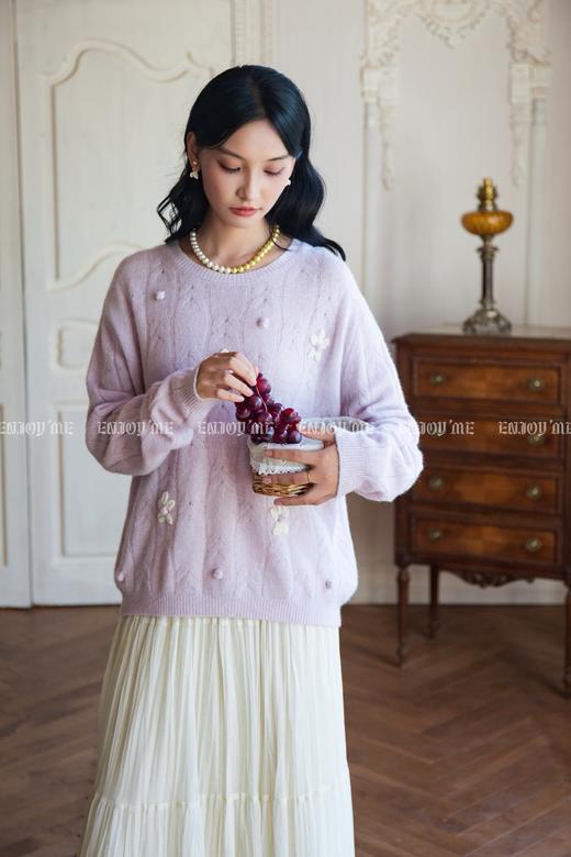 【门店同款】ENJOY冬季“暖冬软糖”手绣花朵针织上衣 166746339 商品图1