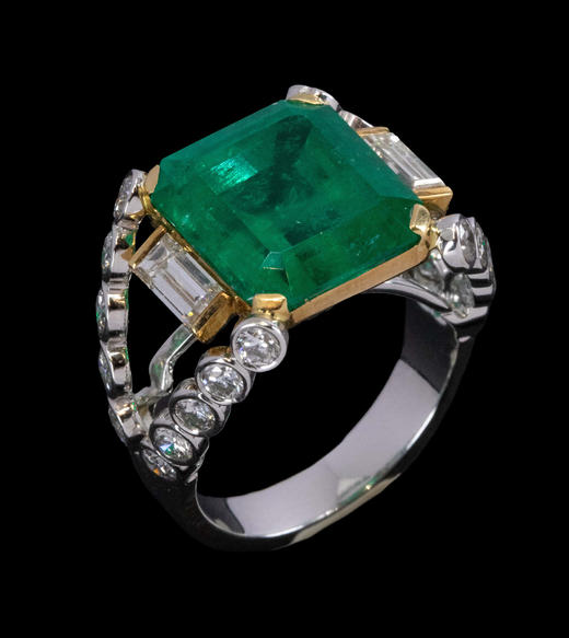 独角鹿西洋古董1990年代法国出品装饰艺术风格几何造型18K黄金铂金镶嵌哥伦比亚祖母绿及钻石戒指 商品图3