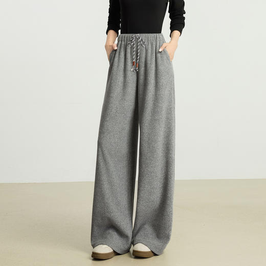 【10/15新品】熙世界【松弛过冬裤】灰色加绒阔腿裤女秋冬加厚休闲运动风休闲裤 商品图4