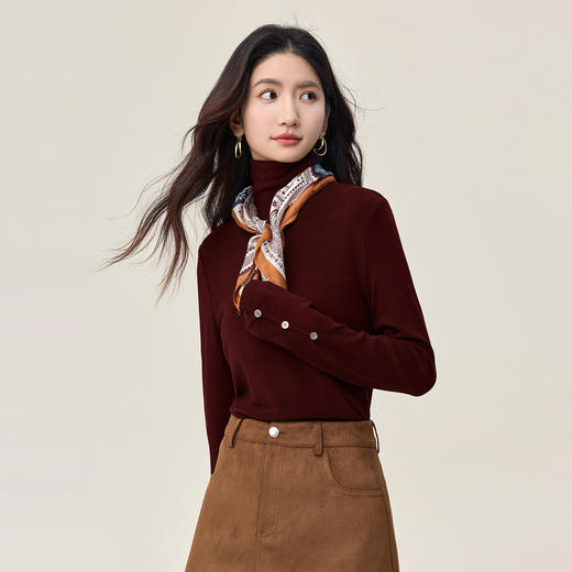 【周末秒杀】熙世界通勤百搭高领t恤打底衫女士秋冬新款显瘦修身内搭长袖上衣 商品图4