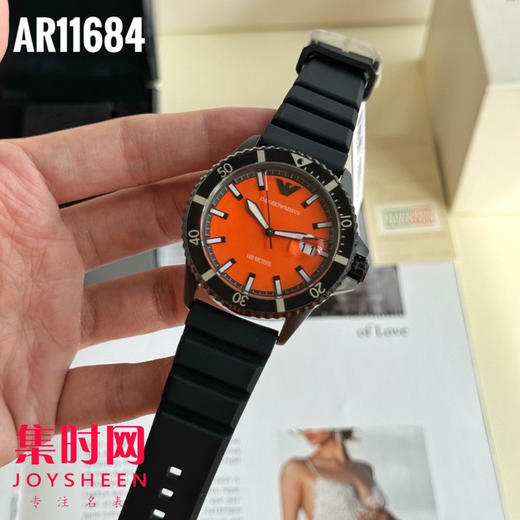 原单阿玛尼AR11684 橙黑配色 男士腕表
机芯：原装进口石英机芯 商品图3