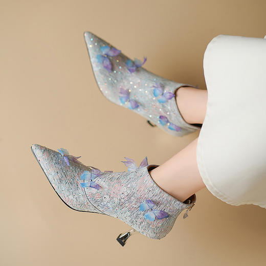 【预售5天】大码法式时尚真皮高跟鞋女细跟新款水钻蝴蝶女短靴春秋单靴ALS&2573 商品图4