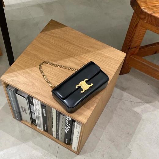 GZ253-CELINE赛琳 赛琳 Triomphe 凯旋门金色锁扣链条肩带 亮泽牛皮革 腋下包手提包单肩包 女款 黑色（DD*MM） 商品图2