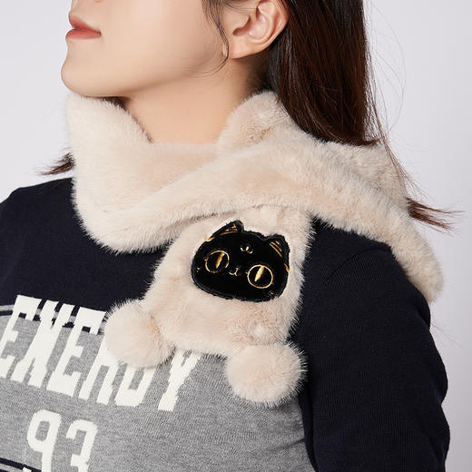 大英博物馆 盖亚·巴斯特系列 萌猫刺绣 交叉毛绒围巾 商品图1