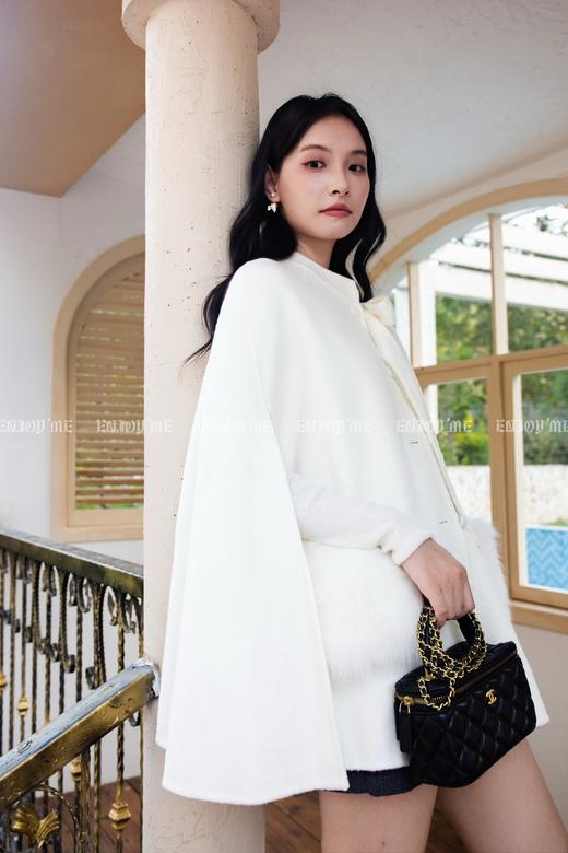 【门店同款】ENJOY冬季“暖冬新奢”毛毛口袋斗篷大衣 166695199 商品图8