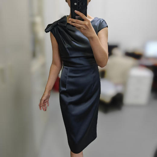 新款“蝶吻香肩“  香槟金/酒红/桃红/炭灰 商品图1