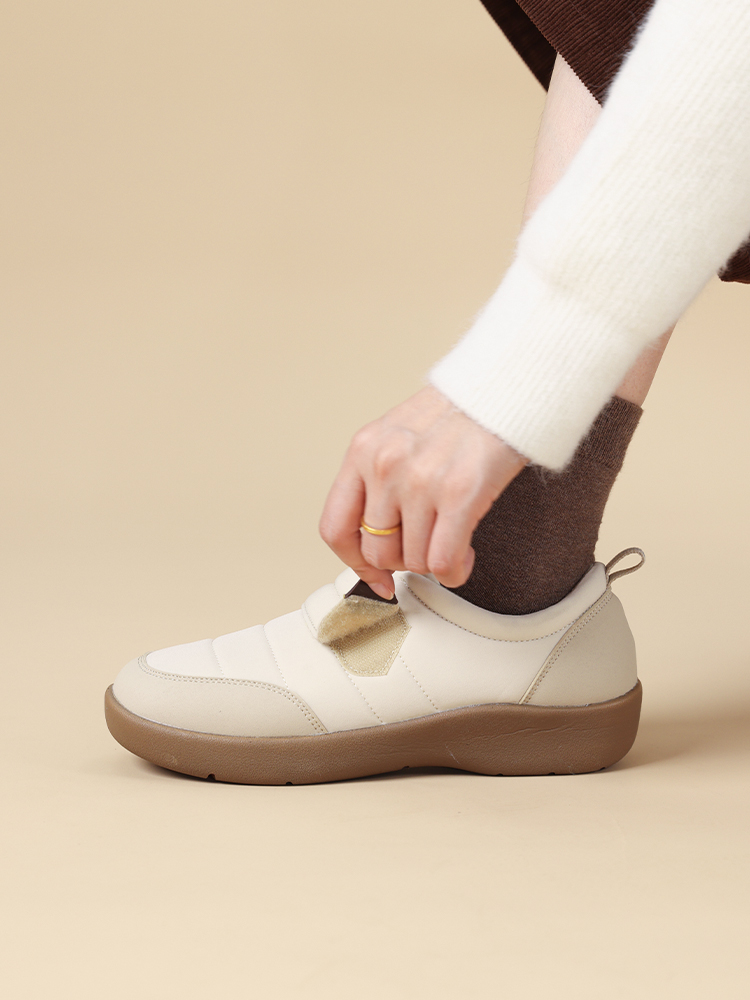 PANSY盼喜日本女鞋超轻舒适保暖魔术贴加绒休闲鞋-----4270