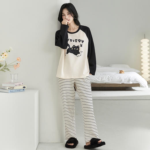 【超模君严选 昕芬儿--新中式和服印花纯棉家居服】天然棉质舒适透气轻盈 亲肤丝滑不跑杯 自带隐形胸垫  防凸点不走光 丝滑软糯触感 宽松版型搭配新中式印花 气质优雅/居家休闲/多款式可选 商品图4