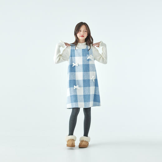 棵初25年冬季新款亲子中大女童蓝白格纹连衣裙无袖立体蝴蝶结裙子 商品图1