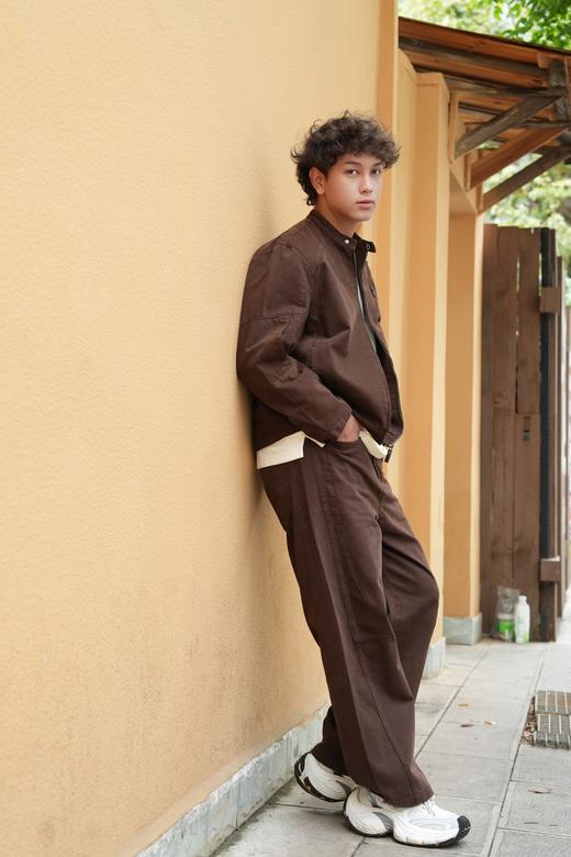 530772305复古牛仔夹克 商品图3