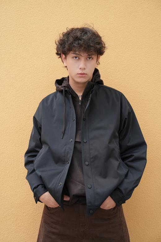 533072206极简立领夹克 商品图0