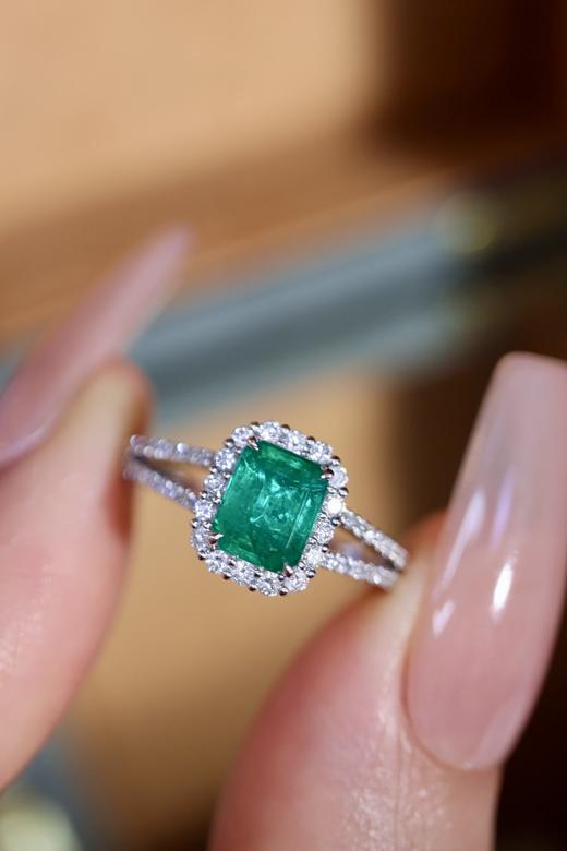 0.81ct刻面祖母绿戒指 商品图0