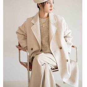 100%澳洲羊毛大衣，上身超显气质！纯手工缝制，质感媲美奢牌，真的超值！