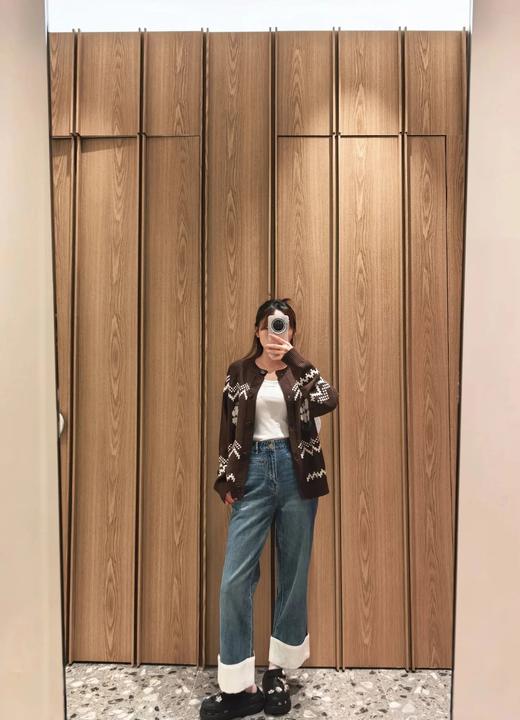 【美拉德复古提花宽松针织开衫外套】周四（10.16）上午10点上架 Dz家秋冬新款 深棕为主色调，融合复古提花与宽松的版型，将文艺复古感与秋日温暖感完美结合！无标发货，10.15日上新！ 商品图5