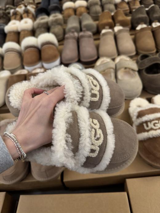 【女款】河南桑坡新款油叽叽刺绣拖鞋平底  羊皮毛一体雪地靴 拖鞋建议大一码 商品图1