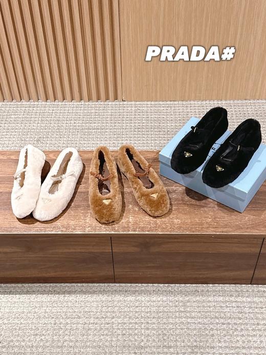 普拉达 秋冬新款毛毛鞋玛丽珍平底鞋(DBG) 商品图1